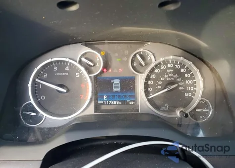 2017 Toyota Tundra Crewmax Sr5 z USA, uszkodzony, nr VIN 5TFDY5F13HX669258